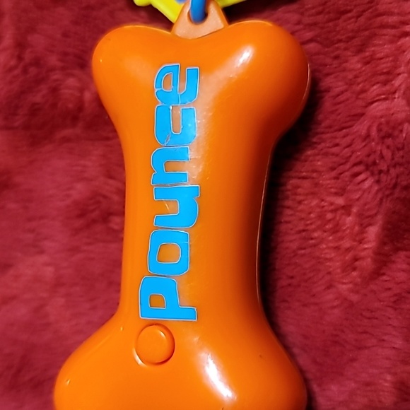 Happy's Pounce Treat Bone (2014) - Picture 4 of 4